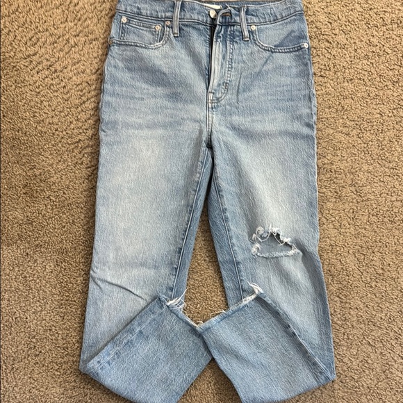 Women's Distressed Blue Jeans - Picture 6 of 6